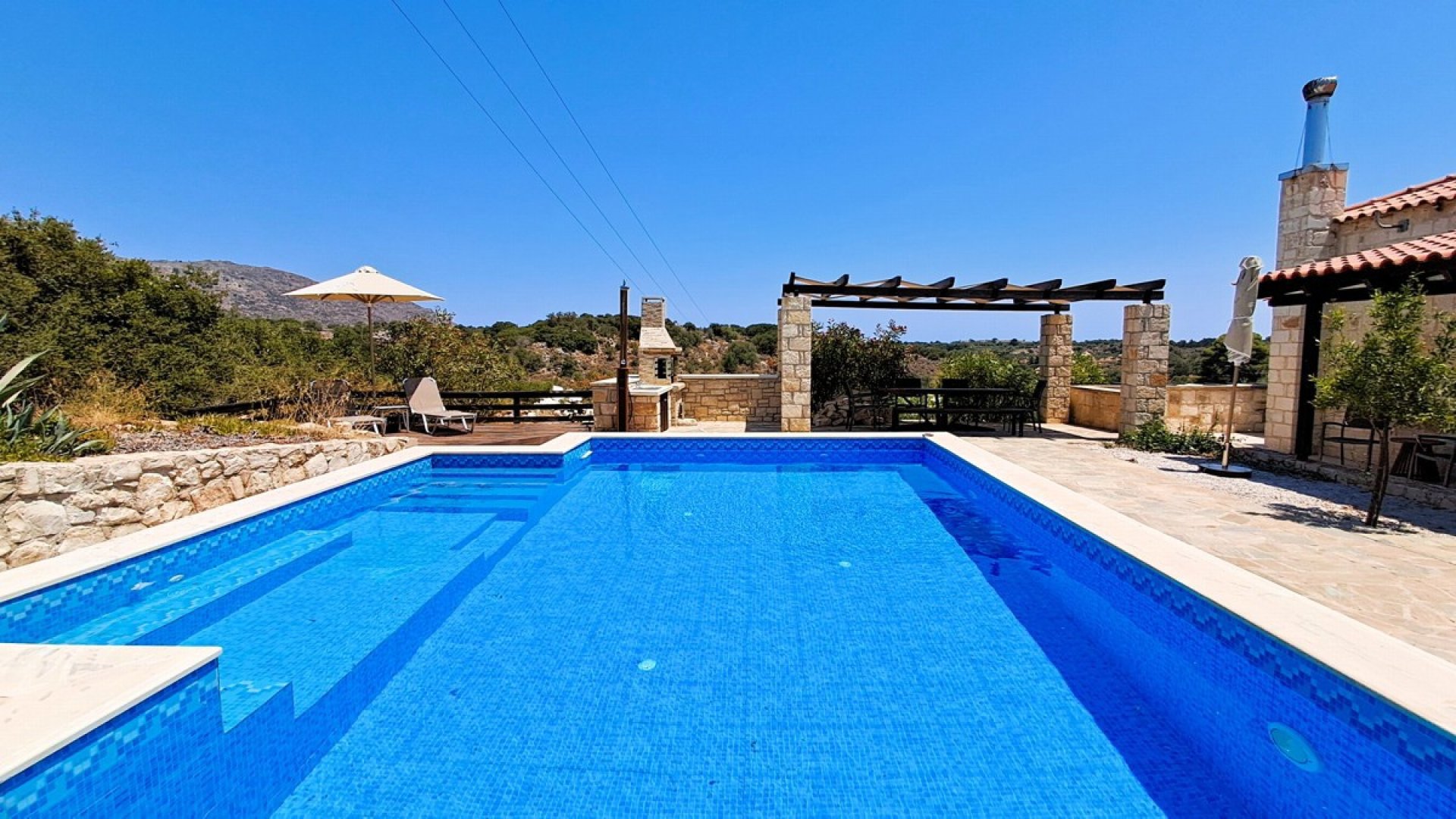 Charming Stone Bungalow with Private Pool — 6