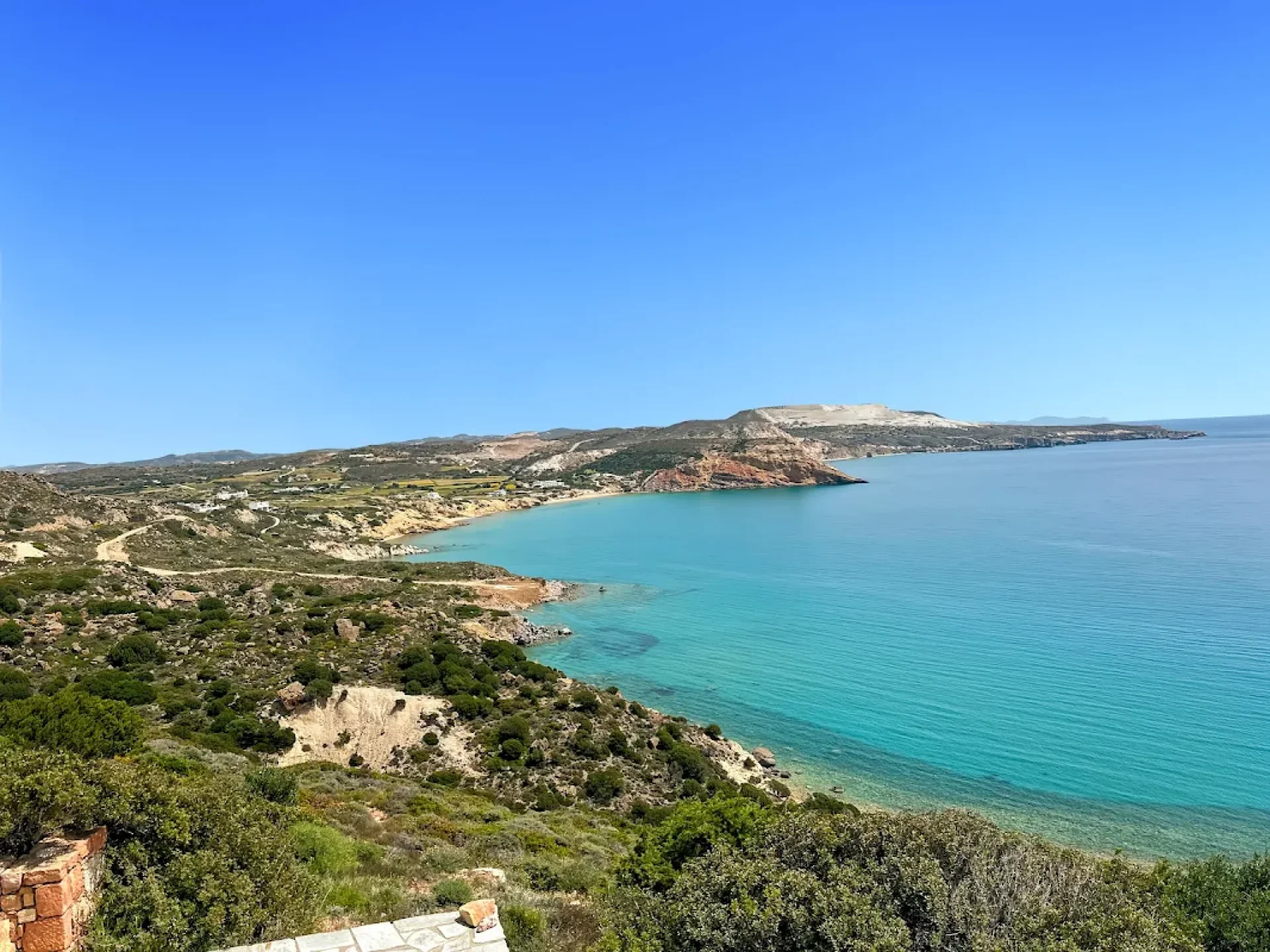 Charming Villa with Guest House & Panoramic Sea Views in Milos — 2