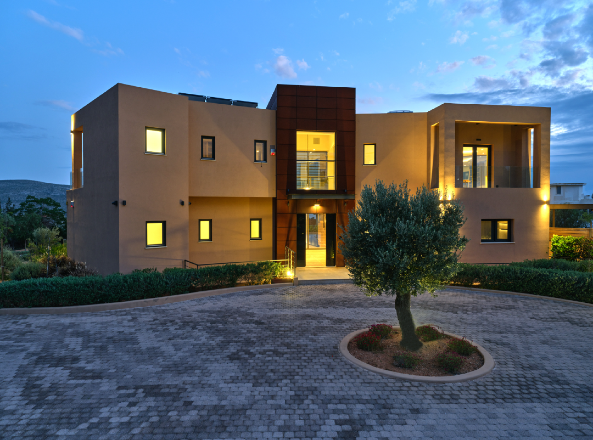 A Modern Masterpiece in the Athenian Riviera — 2