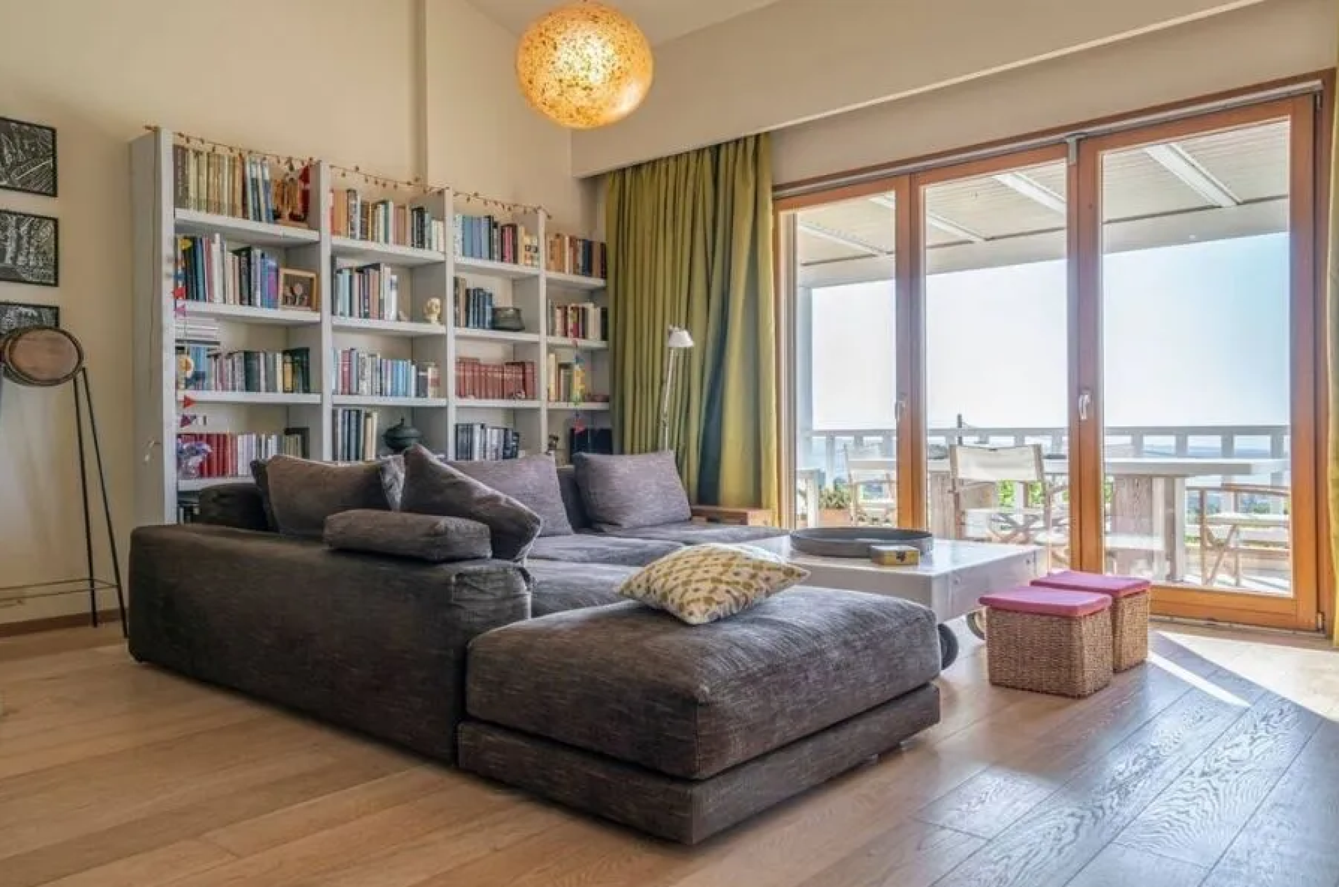 Elegant Coastal Villa with Panoramic Sea Views and Absolute Privacy — 5
