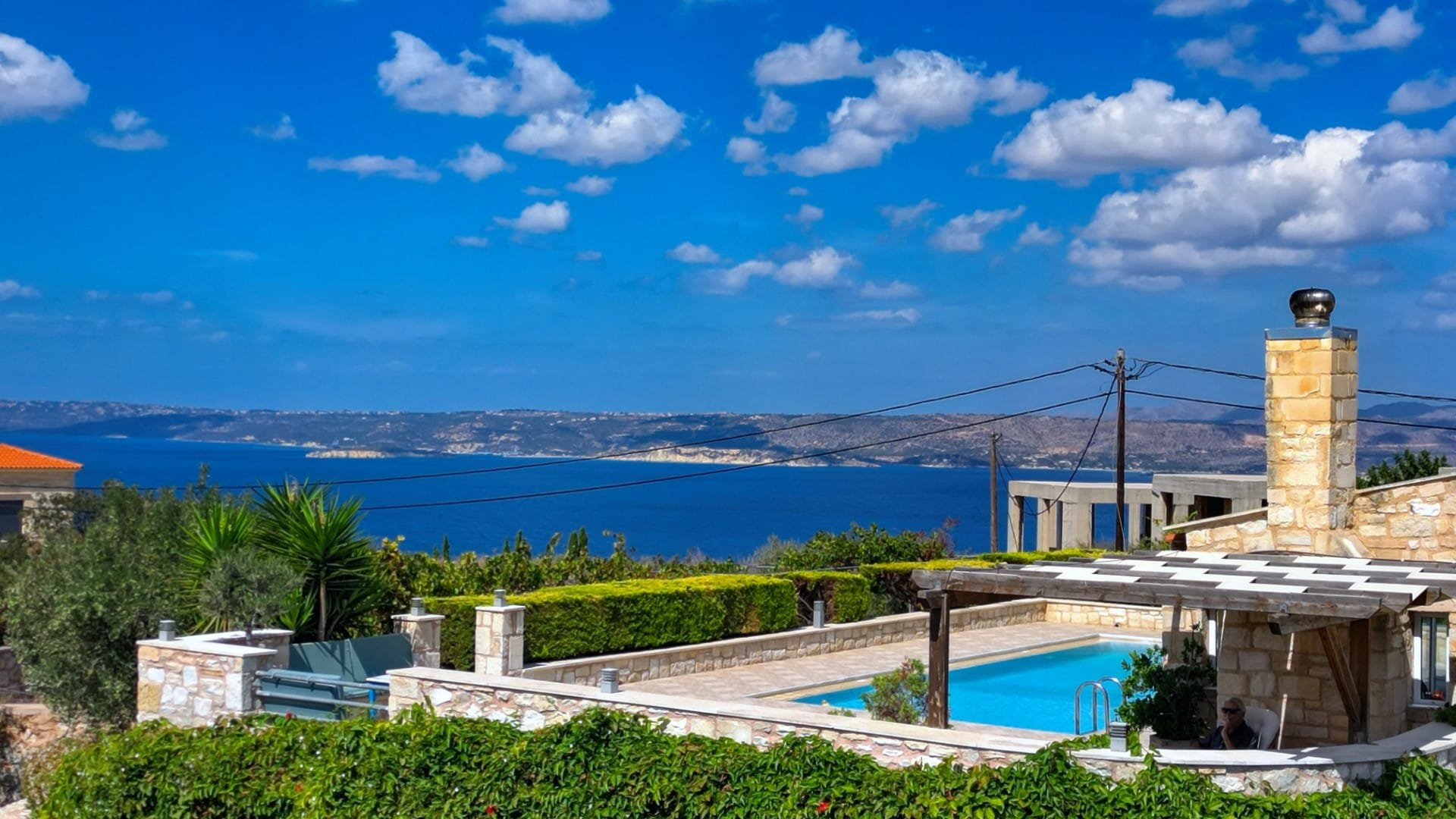 Charming Hilltop Villa with Pool and Panoramic Views Near Plaka Village — 6