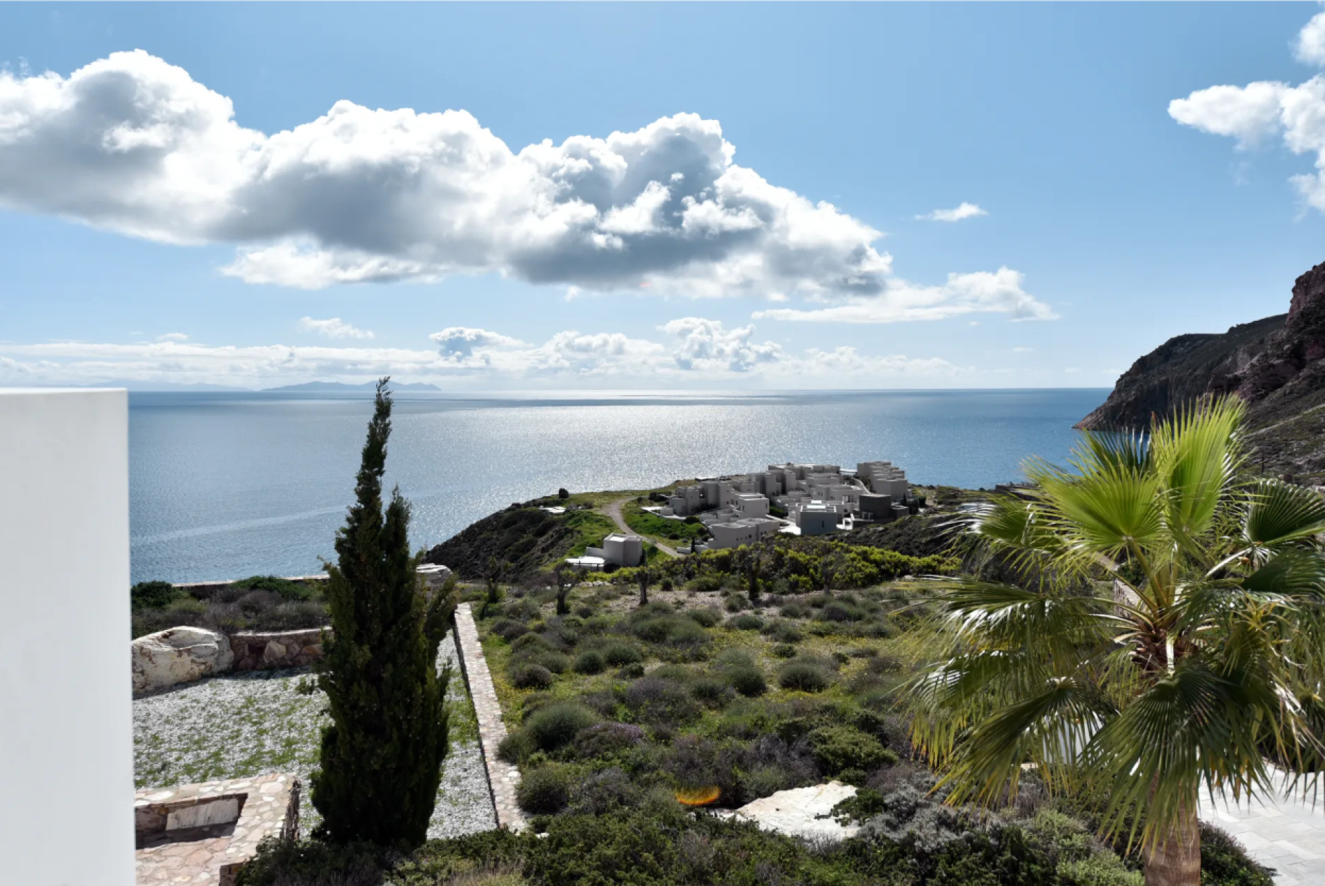 One of a Kind Seafront Luxury Villa in Milos — 6