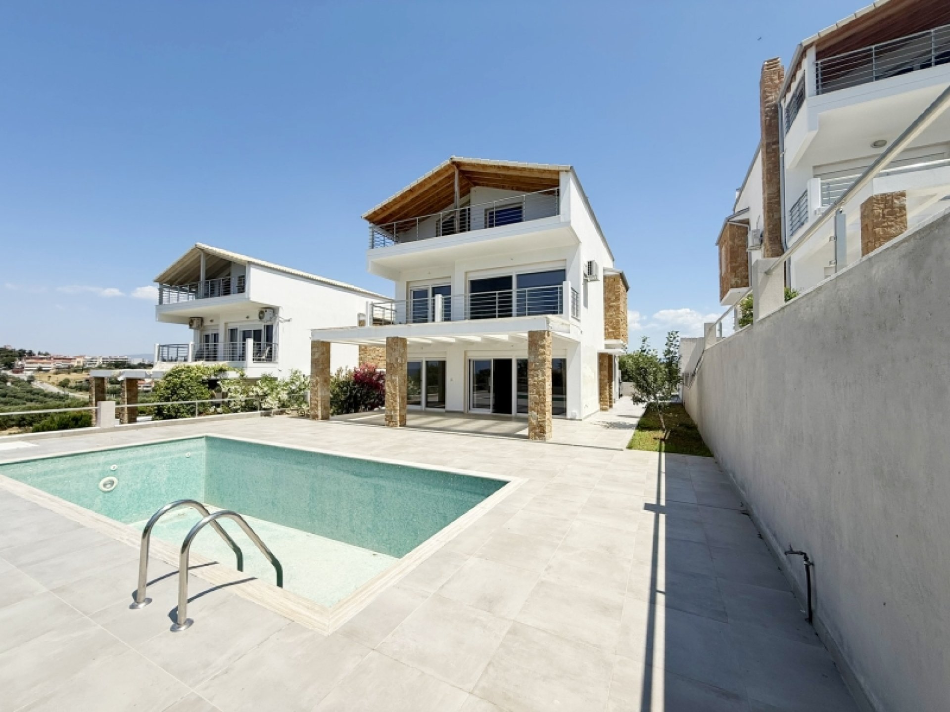 Villa Moudania Vista – A Spacious Seaside Residence in Halkidiki — 2