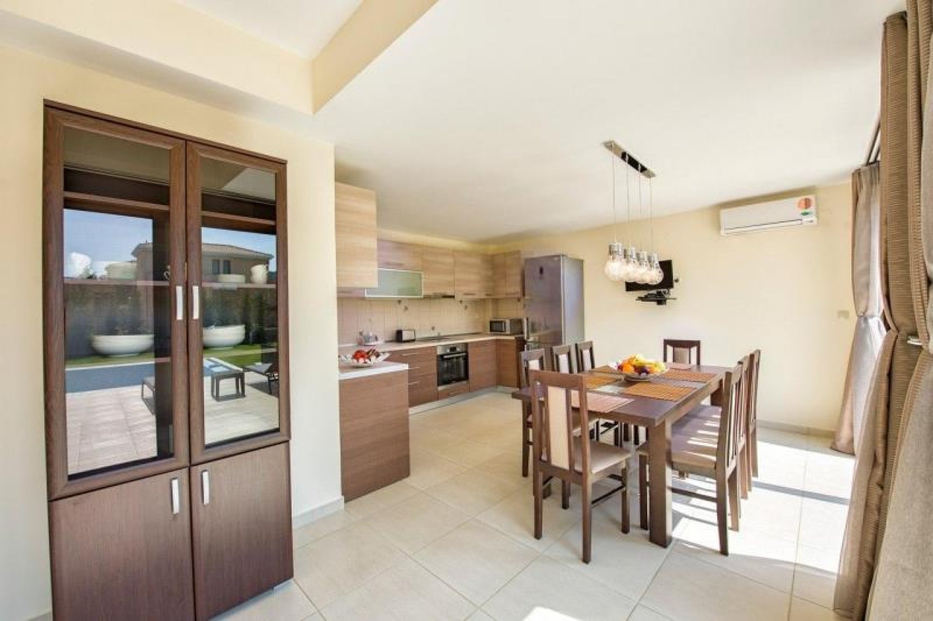 Elegant 4-Bedroom Villa with Pool near Sani Resort, Halkidiki — 4